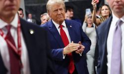 ترمب يصف هاريس بـ "المختلة عقلياً" ويرفع حدة خطابه ضد المهاجرين